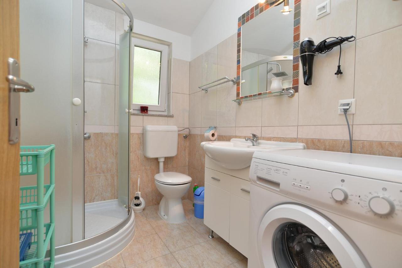 פאז'אנה Apartments Safija 1985 מראה חיצוני תמונה