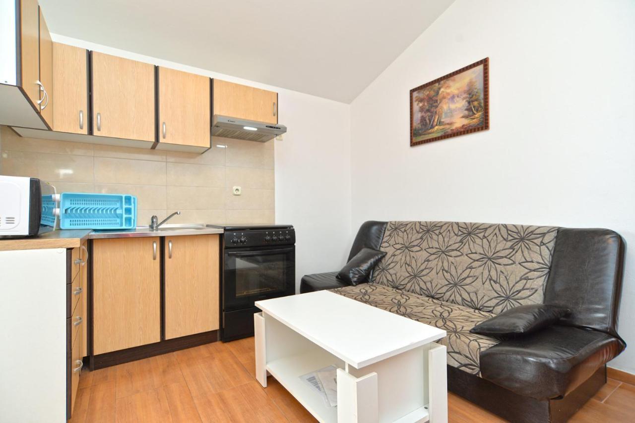 פאז'אנה Apartments Safija 1985 מראה חיצוני תמונה
